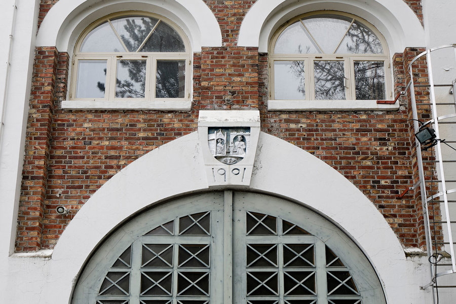 Beautiful windows.